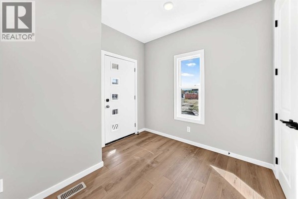 2084 Lancaster Heights Se, Airdrie, AB, photo 2