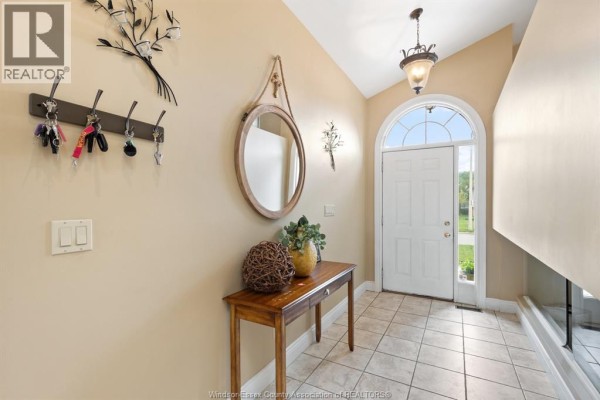 4pc Bathroom - 2085 Edgemore, Lasalle, ON N9H2J9 Photo 5