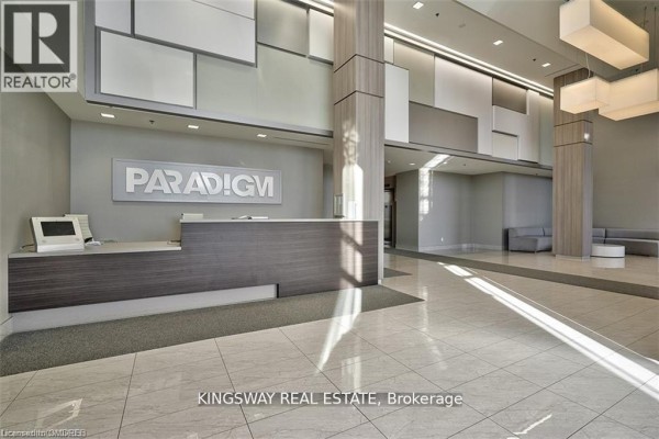 2087 Fairview Street, Burlington, ON, photo 2