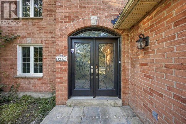 Den - 2087 Mayflower Boulevard, Oakville, ON L6H4E8 Photo 3