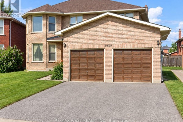 2089 Liverpool Road, Pickering