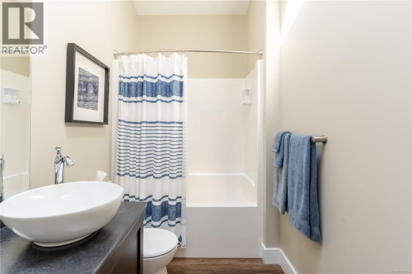 Bedroom - 208a 6596 Baird Rd, Port Renfrew, BC V0S1K0 Photo 4