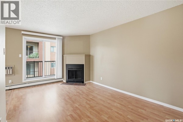 Kitchen - 208b 4040 8th Street E, Saskatoon, SK S7H5L4 Photo 4