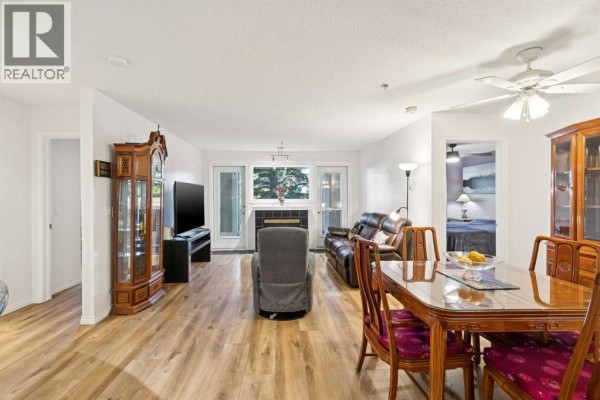 4pc Bathroom - 209, 4507 45 Street, Calgary, AB T3E6K7 Photo 2
