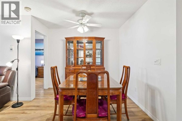 Dining room - 209, 4507 45 Street, Calgary, AB T3E6K7 Photo 4