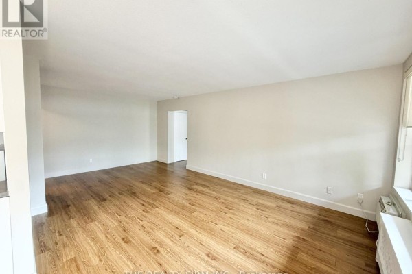 209 - 10 Beechwood Place, London South, ON N6C1H7 Photo 3
