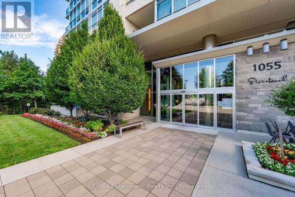 Kitchen - # 209 - 1055 Southdown Road, Mississauga, ON L5J0A3 Photo 2