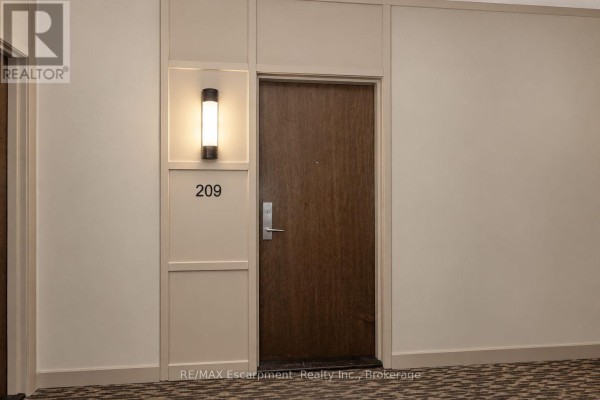 Bedroom - # 209 - 1055 Southdown Road, Mississauga, ON L5J0A3 Photo 3