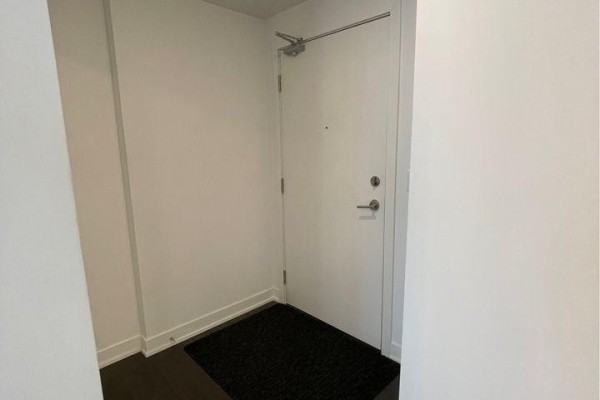 209 - 180 Veterans Drive, Brampton, ON L7A5G7 Photo 5