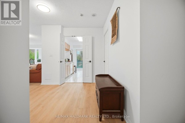 Bedroom 2 - 209 - 190 Manitoba Street, Toronto, ON M8Y3Y8 Photo 5