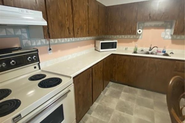 Living room - 209 - 220 Kenyon Street W, North Glengarry, ON K0C1A0 Photo 4