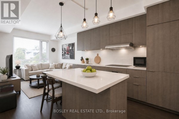 Living room - 209 - 223 St Clair Avenue, Toronto, ON M4V0A5 Photo 4