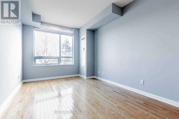 Den - 209 - 235 Sherway Gardens Road, Toronto, ON M9C0A2 Photo 5