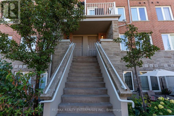 Living room - 209 - 25 Richgrove Drive, Toronto, ON M9R0A3 Photo 2