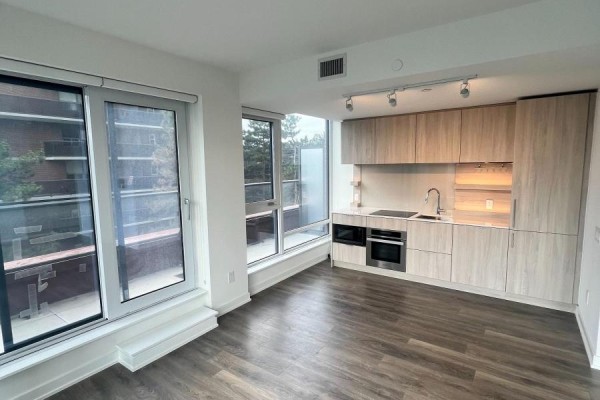 209 - 28 Ann Street, Mississauga, ON L5G0E1 Photo 5