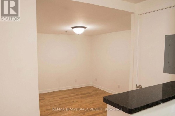 Den - 209 - 458d King Edward Avenue, Ottawa, ON K1N0B3 Photo 5