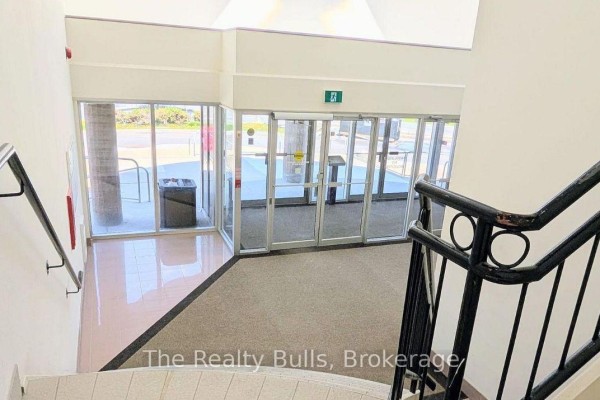 209 - 6660 Kennedy Road, Mississauga, ON L5T2M9 Photo 3
