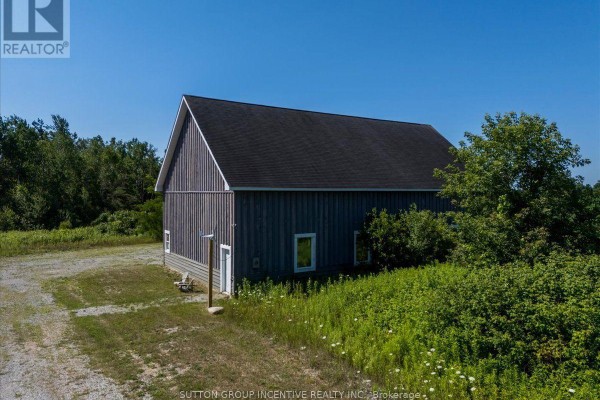 209 15/16 Sideroad E, Oro Medonte, ON, photo 2