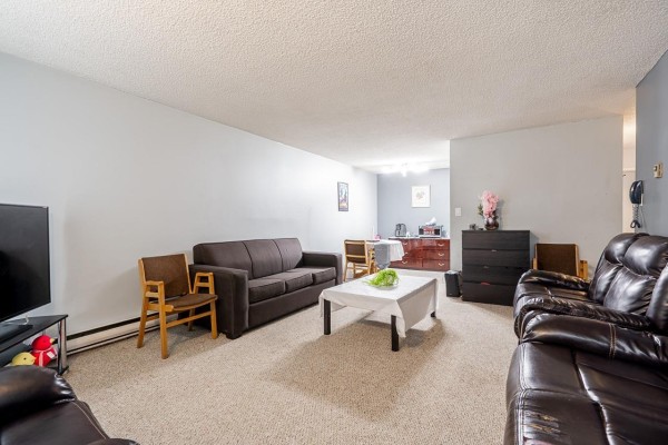 209 15238 100 Avenue, Surrey, BC V3R7T9 Photo 4