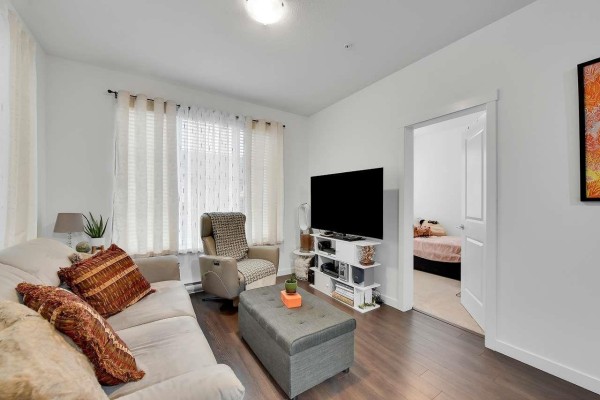 209 15835 85 Avenue, Surrey, BC V4N6W6 Photo 4