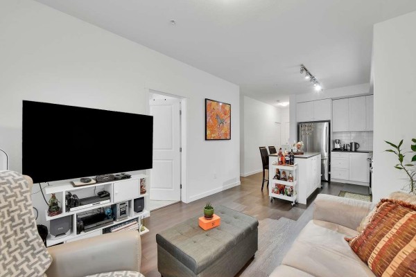 209 15835 85 Avenue, Surrey, BC V4N6W6 Photo 5