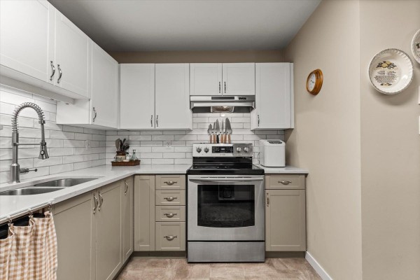 209 20200 54a Avenue, Langley, BC V3A3W7 Photo 4