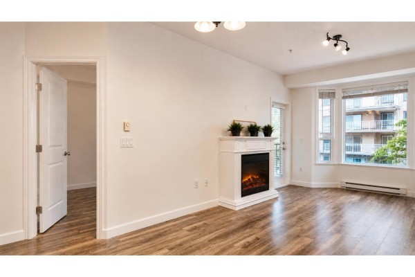 209 20281 53a Avenue, Langley, BC V3A3V6 Photo 4