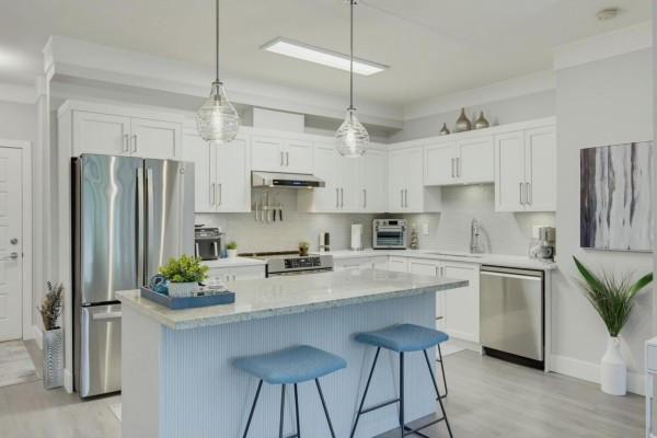209 20630 Douglas Crescent, Langley