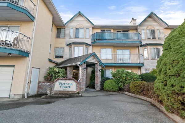 209 2567 Victoria Street, Abbotsford, BC V2T2T4 Photo 2