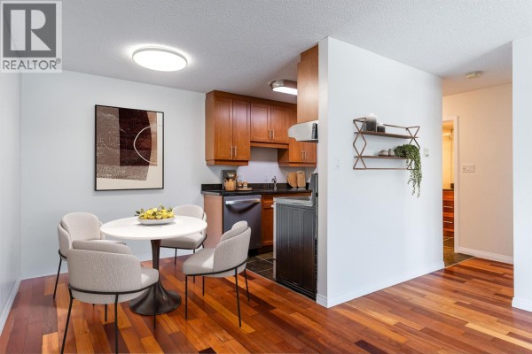 209 275 W 2nd Street, North Vancouver, BC V7M1C9 Photo 2