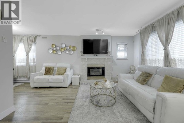 209 3978 Albert Street, Burnaby, BC V5C2E1 Photo 4