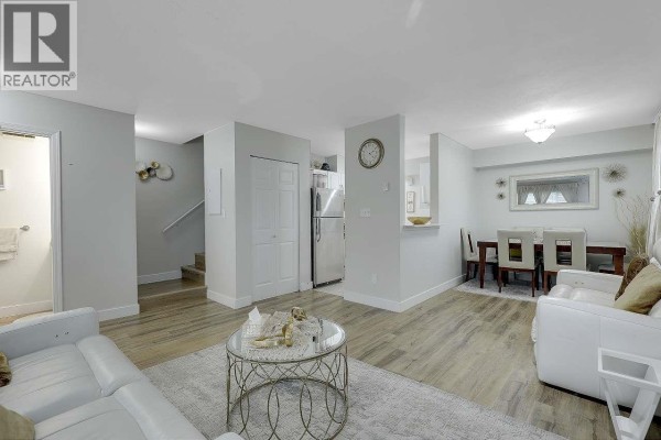 209 3978 Albert Street, Burnaby, BC V5C2E1 Photo 5
