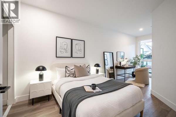 209 422 Lakewood Drive, Vancouver