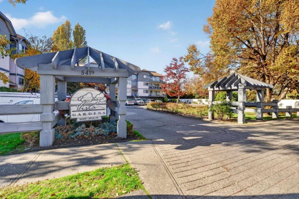 209 5419 201a Street, Langley, BC V3A1S7 Photo 2