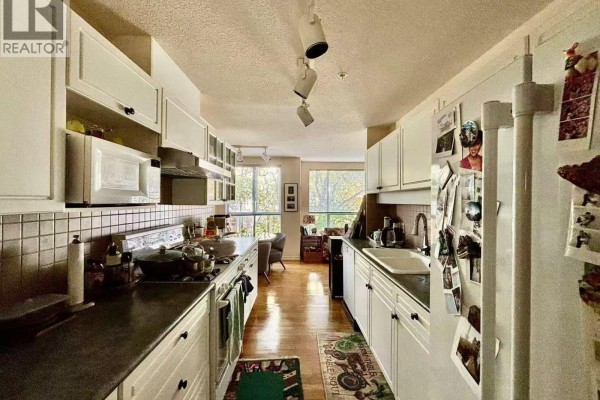 209 5670 Hampton Place, Vancouver, BC V6T2G1 Photo 5