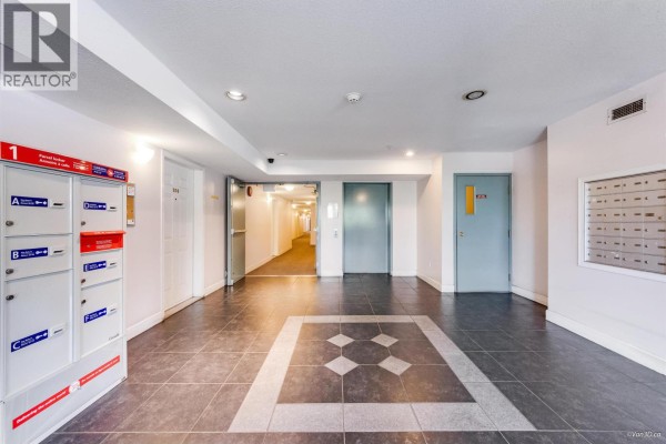 209 5818 Lincoln Street, Vancouver, BC V5R4P7 Photo 4