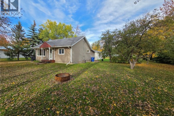 Kitchen/Dining room - 209 6th Street, Alameda, SK S0C0A0 Photo 3