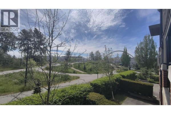 209 7058 14th Avenue, Burnaby, BC V3N0E6 Photo 5