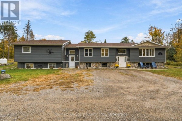 Family room - 209 Crystal Lake Road, Trent Lakes, ON K0M2A0 Photo 4
