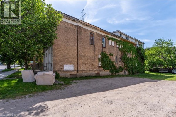 209 Dalhousie Street, Brantford, ON N3S3T8 Photo 4