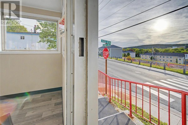 209 Empire Avenue, St  John S, NL A1A2H4 Photo 5