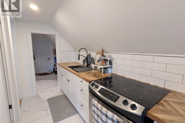 3pc Bathroom - 209 George Street Unit# 3, Hamilton, ON L8P1G2 Photo 5