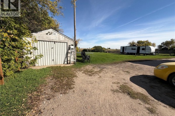 Living room - 209 Government Road, Wolseley, SK S0G5H0 Photo 3