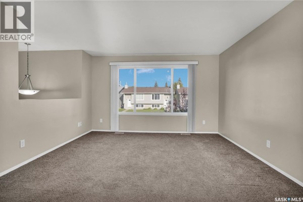 3pc Bathroom - 209 Hedley Street, Saskatoon, SK S7N1Z9 Photo 4