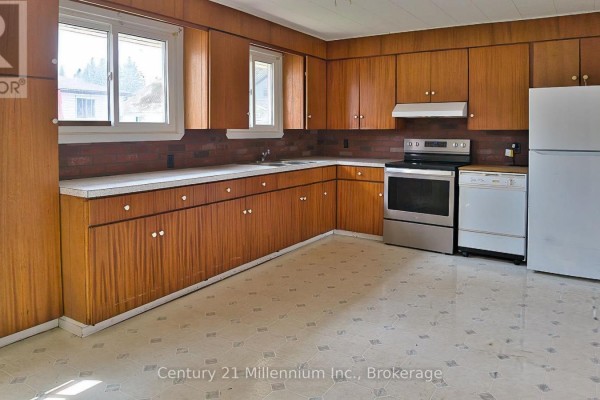 209 John Street, Clearview, ON, photo 2