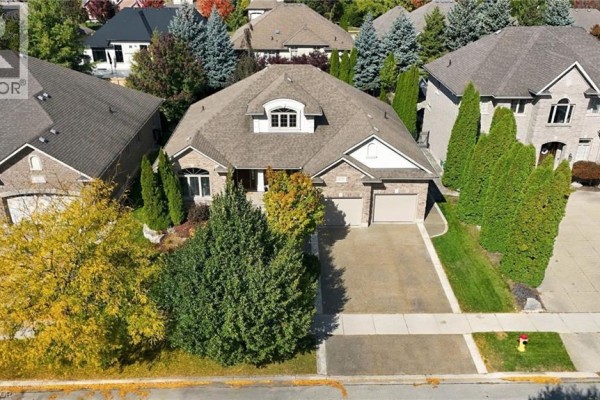 Residential for sale at 209 Longview Crescent, Kitchener, ON - MLS® aKhbtk