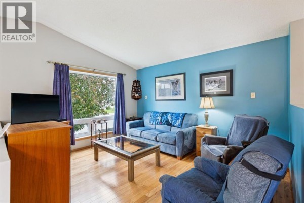 Primary Bedroom - 209 Martin Crossing Way Ne, Calgary, AB T3J3V4 Photo 5