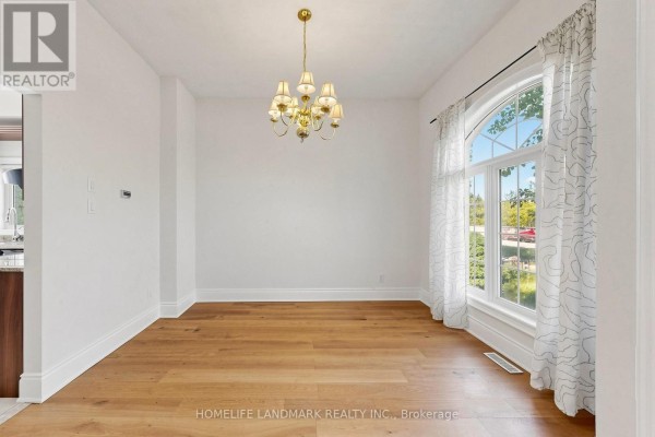 Bedroom 4 - 209 Redstone Road, Richmond Hill, ON L4S2E2 Photo 5