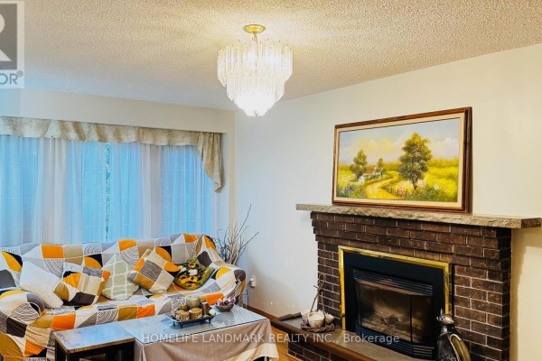 Bedroom - 209 Willowbrook Road, Markham, ON L3T5L7 Photo 5