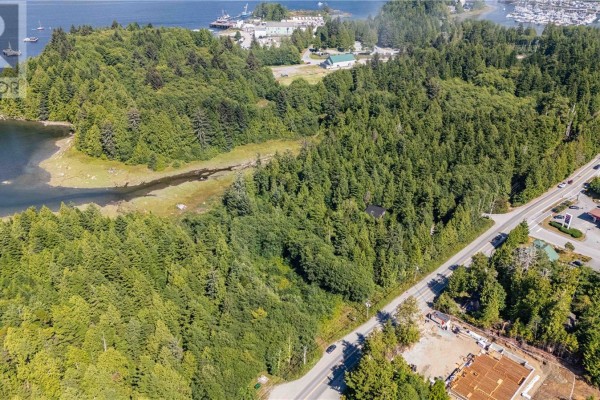 2091 Peninsula Rd, Ucluelet, BC, photo 2